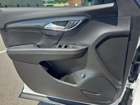 Used 2023 Buick Envision Essence w/ Sport Touring Package AWD/4WD image 28