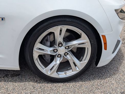 Used 2019 Chevrolet Camaro SS RWD image 11