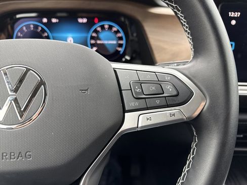 Used 2025 Volkswagen Atlas SE w/ Black Wheel Package image 21