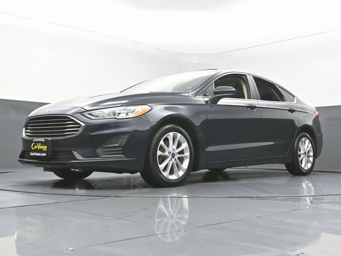 Used 2020 Ford Fusion SE image 55