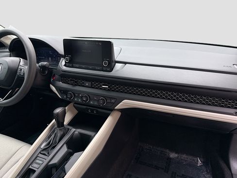 Certified 2024 Honda Accord EX image 32