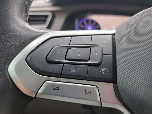 Used 2024 Volkswagen Atlas SEL Premium R-Line image 14