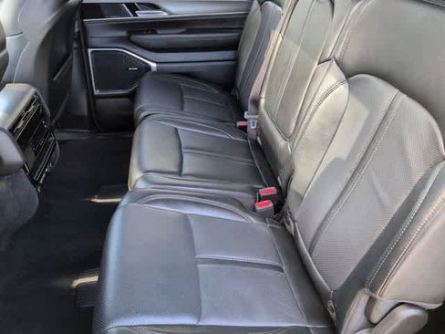 Used 2024 Jeep Wagoneer Series II AWD/4WD image 18