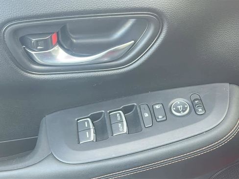 Used 2024 Honda HR-V Sport image 15