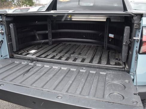 Used 2023 Hyundai Santa Cruz SEL Premium w/ Cargo Package image 16