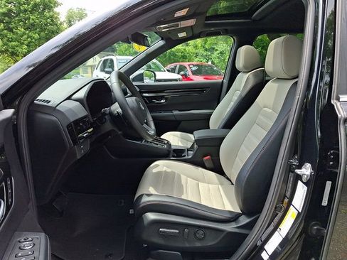 Used 2024 Honda CR-V Sport Touring image 14