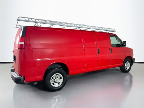 Used 2020 Chevrolet Express 3500 Extended w/ Driver Convenience Package image 8