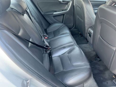 Used 2016 Volvo S60 T5 Premier image 28