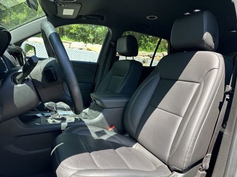 Used 2023 Chevrolet Traverse LT w/ LPO, Floor Liner Package AWD/4WD image 10