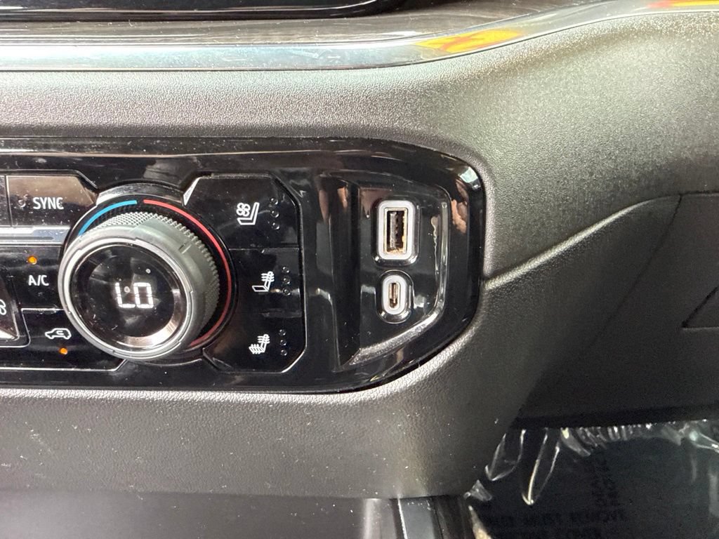 Used 2023 Chevrolet Silverado 1500 LTZ AWD/4WD image 18