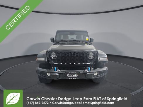 Used 2024 Jeep Wrangler High Altitude AWD/4WD image 3