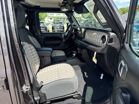 New 2026 Jeep Wrangler Unlimited Sport AWD/4WD image 26
