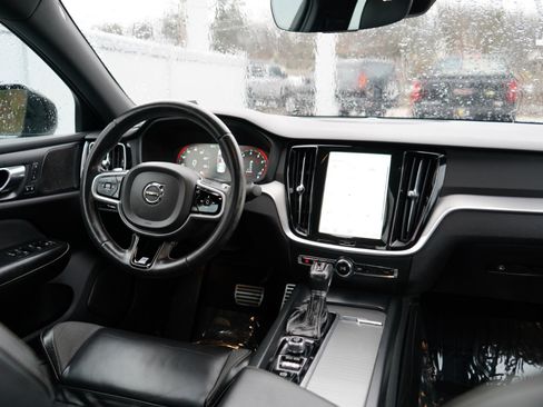 Used 2019 Volvo S60 T6 R-Design image 75