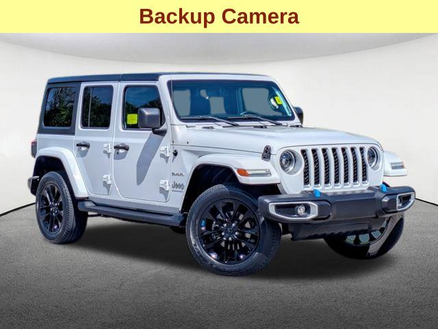 Used 2023 Jeep Wrangler Unlimited Sahara w/ Cold Weather Group AWD/4WD image 12