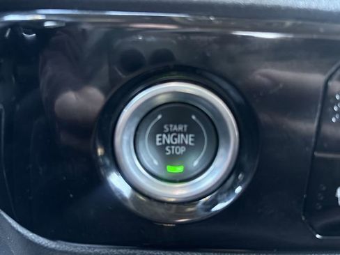 Used 2024 Chevrolet Silverado 1500 LT AWD/4WD image 17
