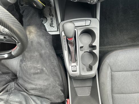 Used 2024 Chevrolet Trax RS image 23