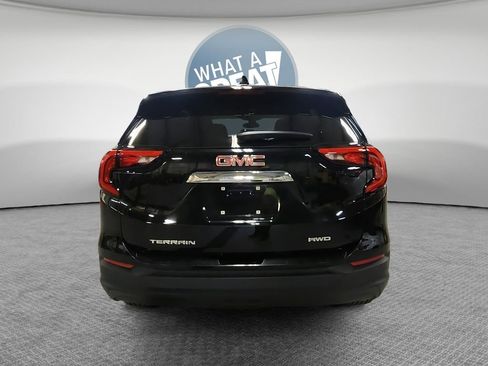Used 2020 GMC Terrain SLE w/ LPO, Floor Liner Package AWD/4WD image 5