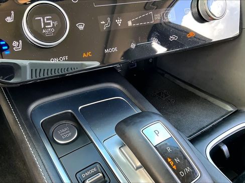 Used 2023 INFINITI QX60 Sensory w/ Vision Package AWD/4WD image 31