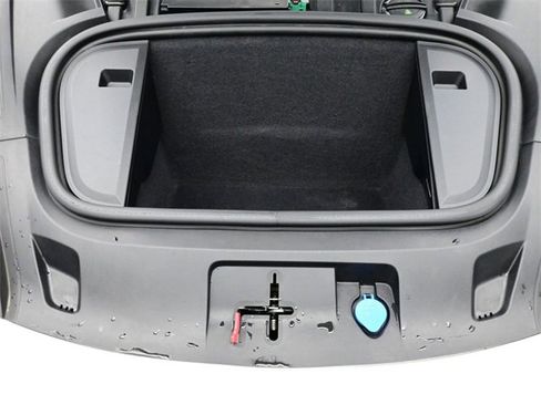 Used 2020 Porsche Taycan 4S image 12