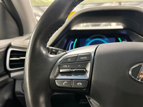 Used 2020 Hyundai Ioniq Limited image 13