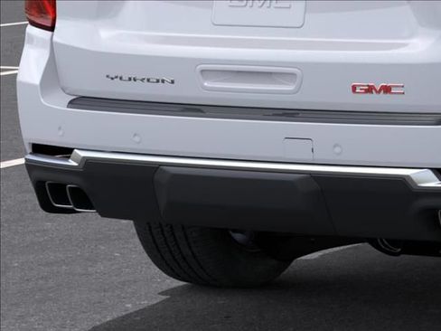 New 2026 GMC Yukon XL Denali w/ Denali Reserve Package AWD/4WD image 14