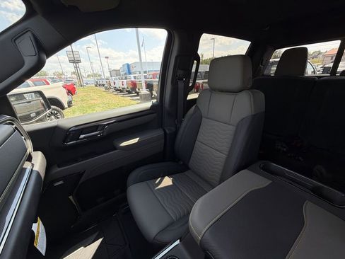 New 2026 Chevrolet Silverado 1500 ZR2 image 31