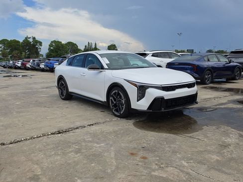 New 2026 Kia K4 EX FWD image 2