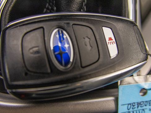 Used 2025 Subaru Outback Premium image 27