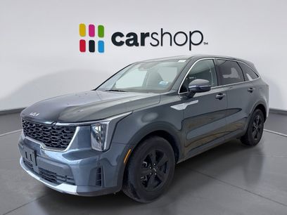 Used 2025 Kia Sorento LX
