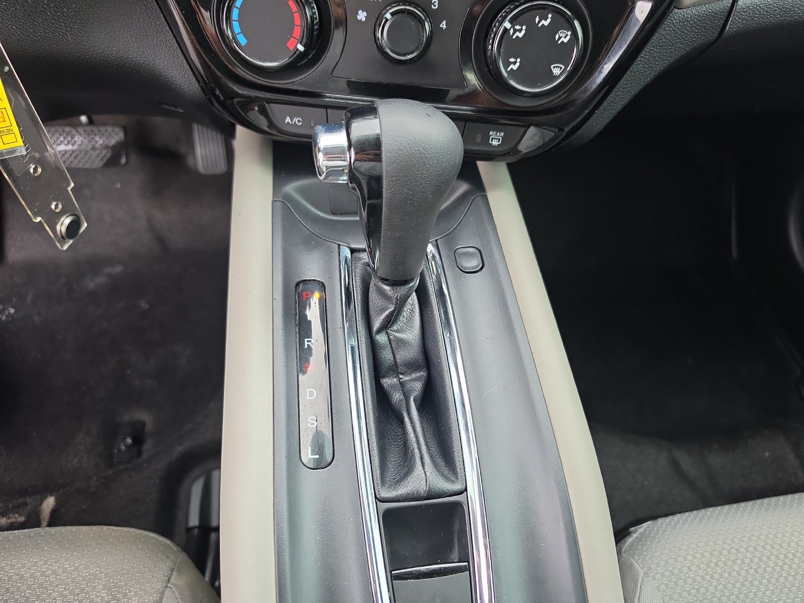 Used 2020 Honda HR-V LX image 19