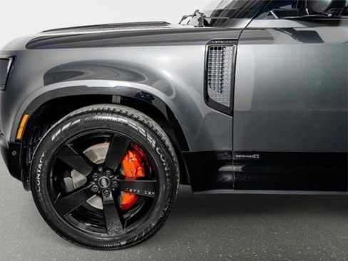 Used 2023 Land Rover Defender 130 X AWD/4WD image 17