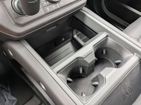New 2026 Land Rover Defender 110 X-Dynamic SE AWD/4WD image 24