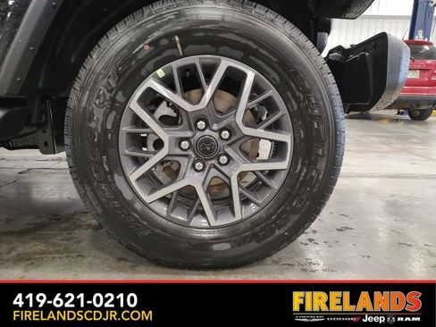 New 2025 Jeep Wrangler Sahara image 9