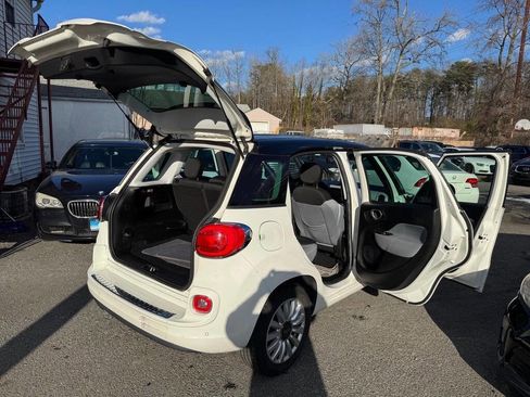 Used 2014 FIAT 500L Easy w/ Popular Equipment Group image 10