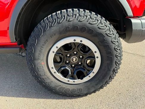 Certified 2024 Ford Bronco Badlands image 45