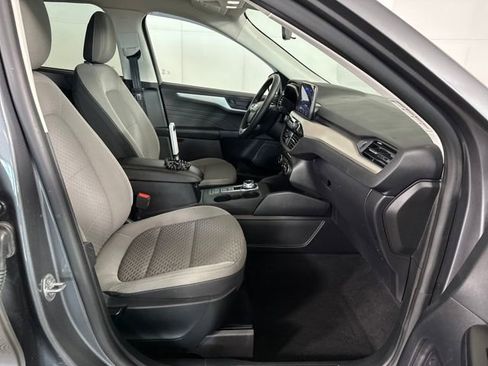 Used 2022 Ford Escape SE w/ Convenience Package image 28