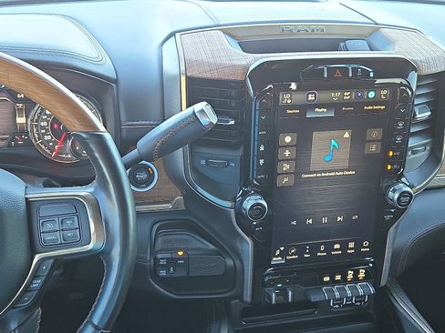 Used 2022 RAM 2500 Limited image 15