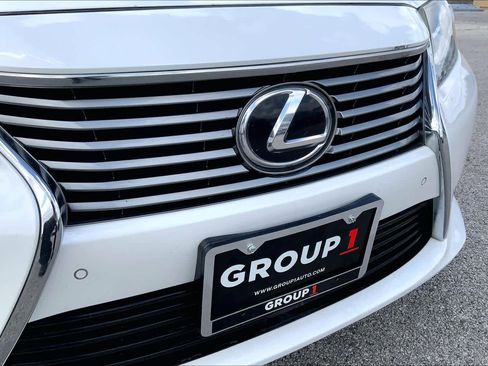 Used 2015 Lexus ES 350 w/ Luxury Package image 29