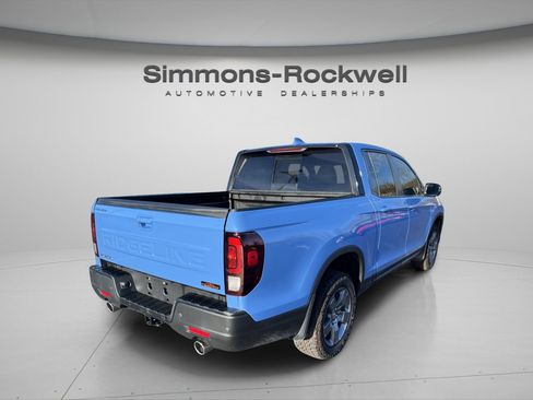 Used 2025 Honda Ridgeline TrailSport image 9