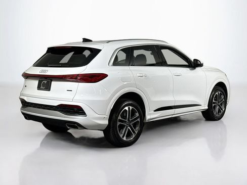Used 2025 Audi Q5 Premium w/ Convenience Package AWD/4WD image 20