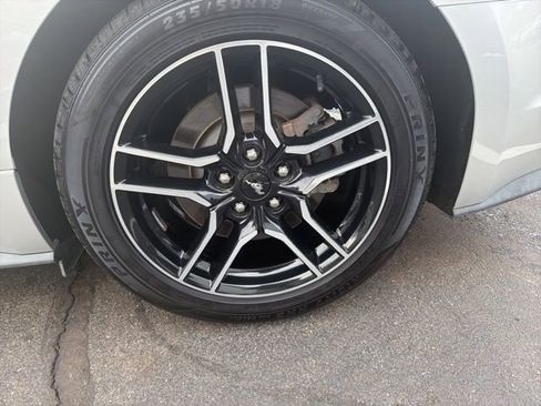 Used 2018 Ford Mustang GT image 11