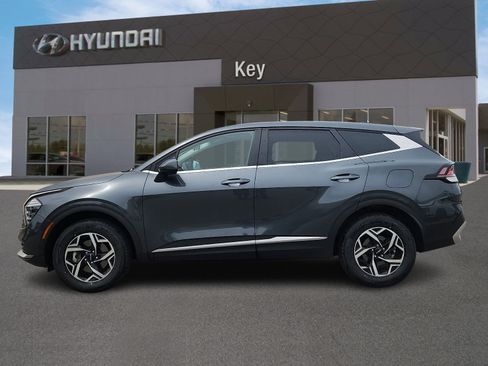 Used 2024 Kia Sportage LX AWD/4WD image 6