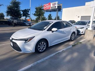 Used 2024 Toyota Corolla LE FWD video 1