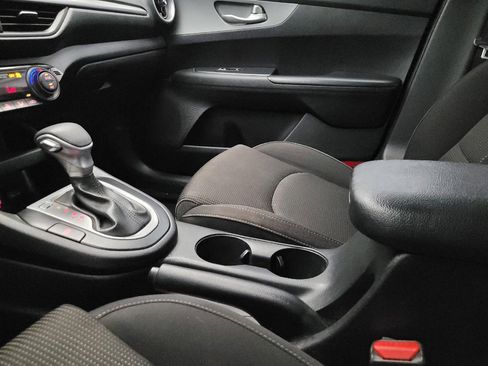 Used 2019 Kia Forte LXS image 26