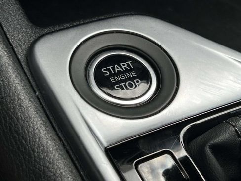 Used 2025 Nissan Sentra SV w/ All-Weather Package FWD image 28