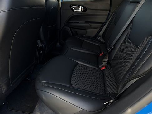 New 2026 Jeep Compass Latitude image 18