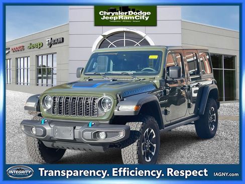 Used 2024 Jeep Wrangler Unlimited Rubicon 4xe image 8