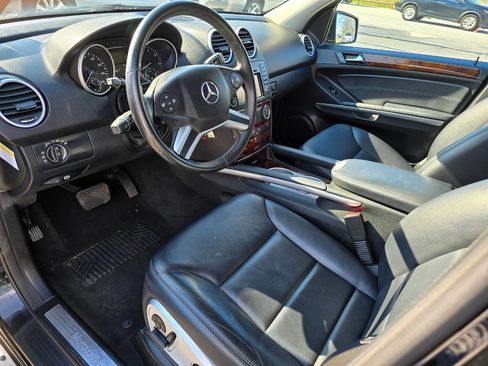 Used 2010 Mercedes-Benz ML 350 4MATIC w/ Premium 1 Pkg image 12