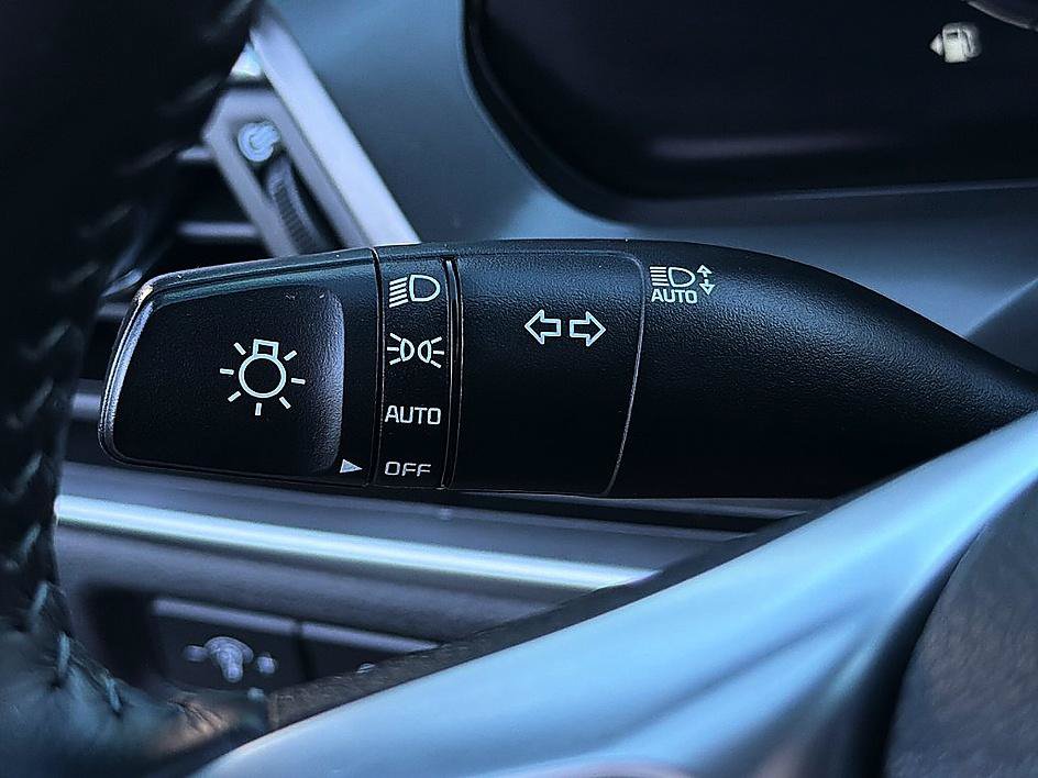 Used 2023 Kia Telluride S FWD image 21