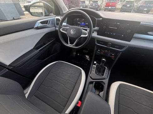 Used 2025 Volkswagen Taos SE image 40